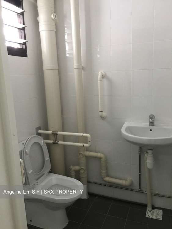 Blk 306 Jurong East Street 32 (Jurong East), HDB 3 Rooms #201864122
